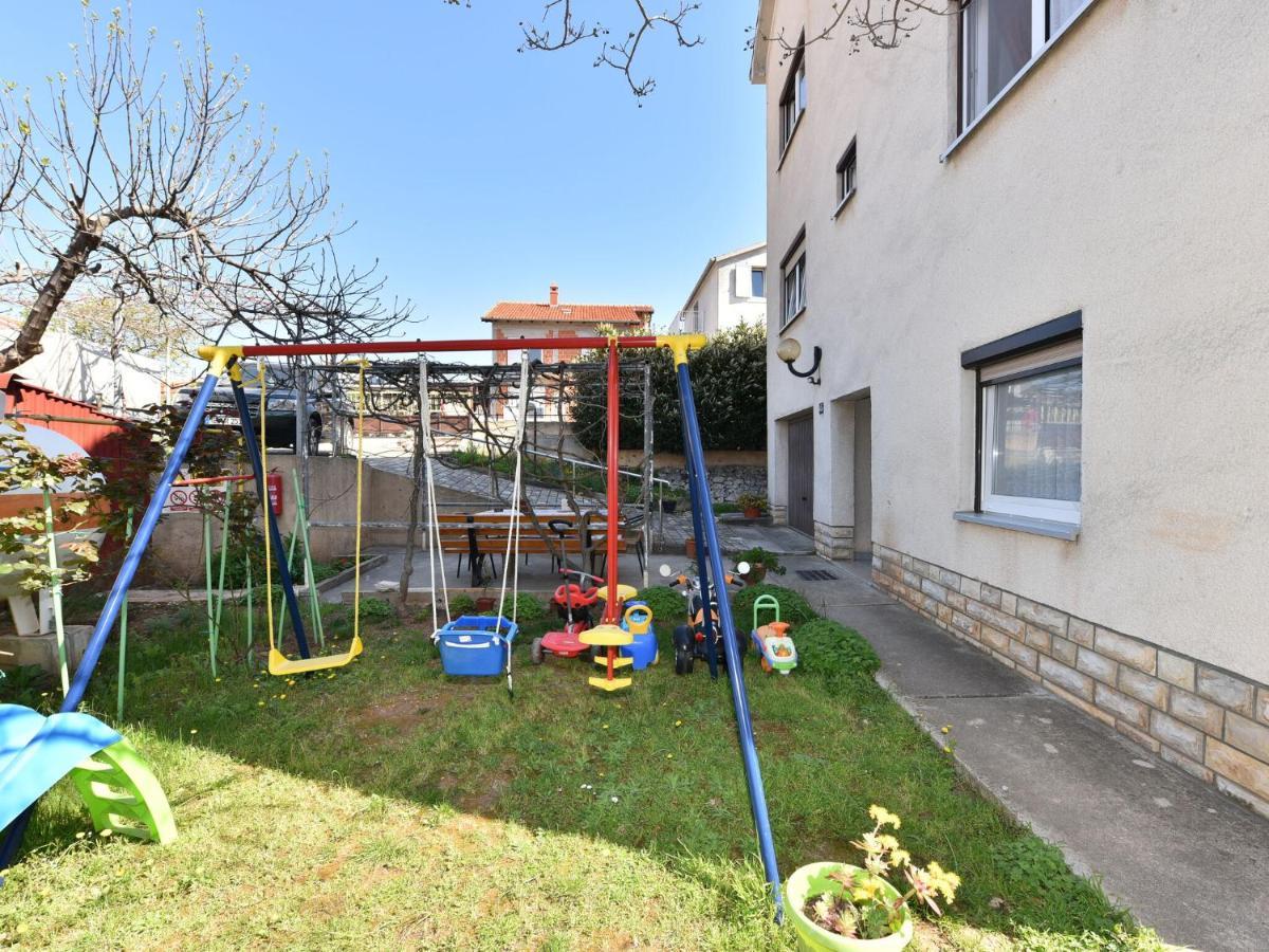 Traditional Apartment In Zadar With Garden Phòng bức ảnh